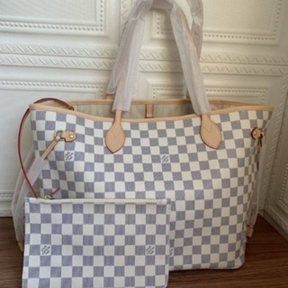 Louis Vuitton Bags | Gorgeous Lv Hampstead Mm Shoulder Bag ...